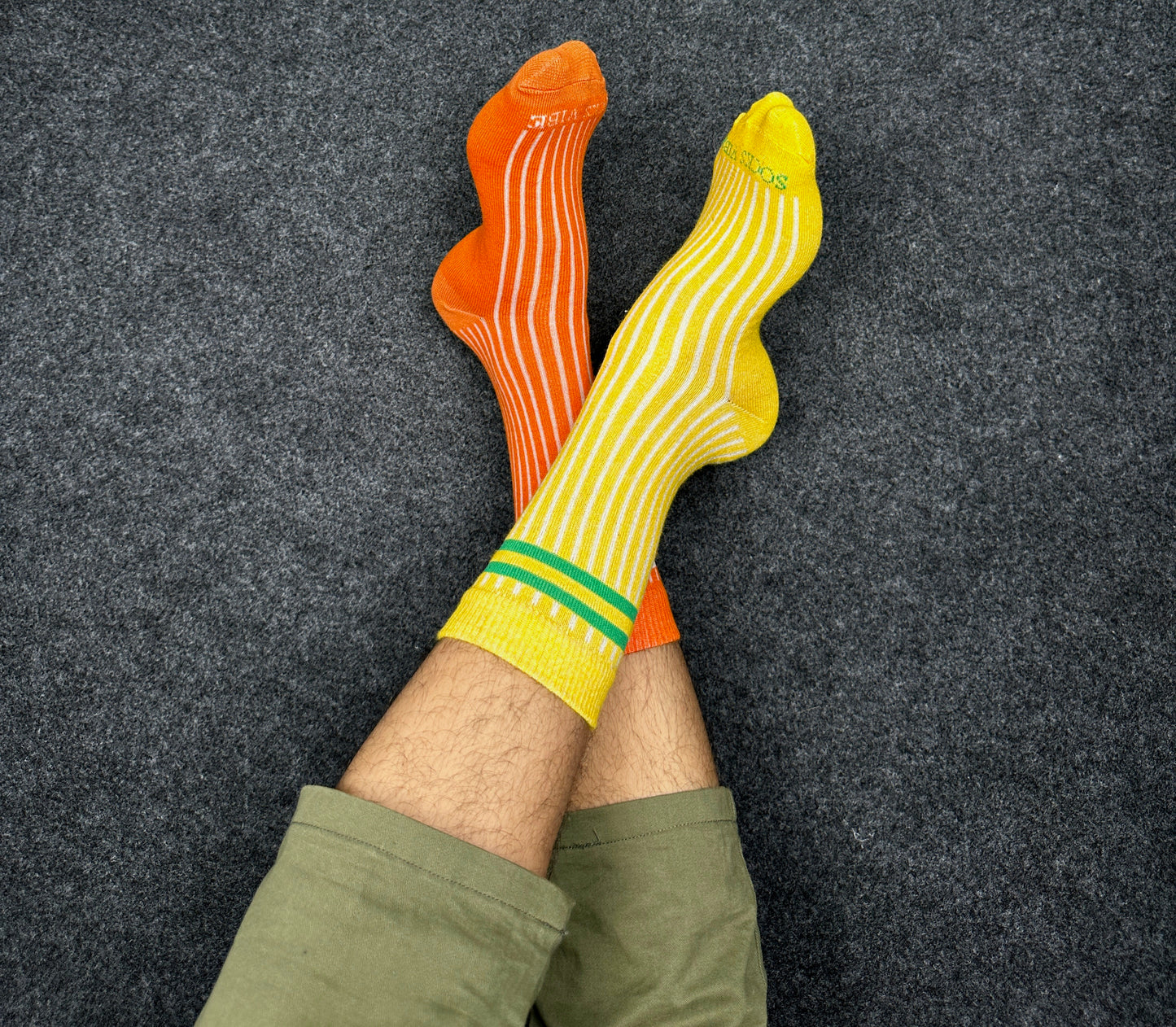 Socks Vibe StripePop Series – Men’s Cotton Crew Socks (Pack of 6 Colors)