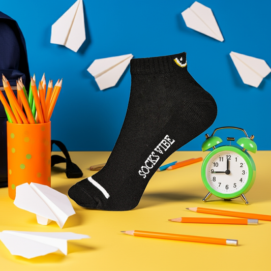 Premium Cotton Black Socks – Unisex Fit, Sweat-Free & Stretchable