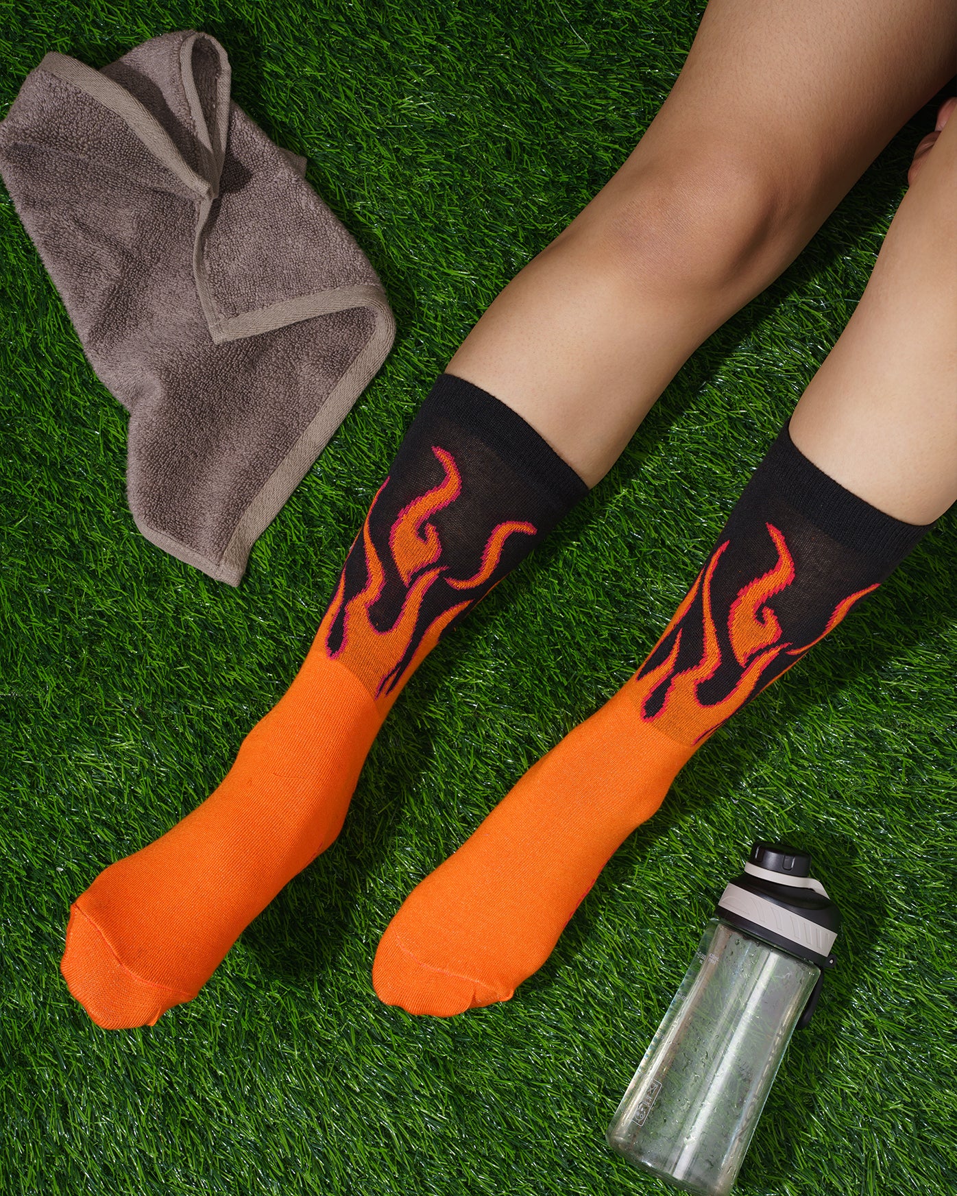 Flame Vibe Socks – Pack of 7 Stylish Colors